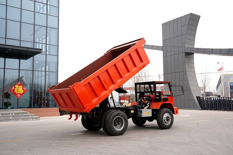 15-ton wheeled mining dump truck