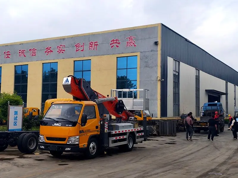 Un cliente mongolo visita una fabbrica di macchinari per l'estrazione mineraria per approfondire la collaborazione Un cliente mongolo visita una fabbrica di macchinari per l'estrazione mineraria per approfondire la collaborazione