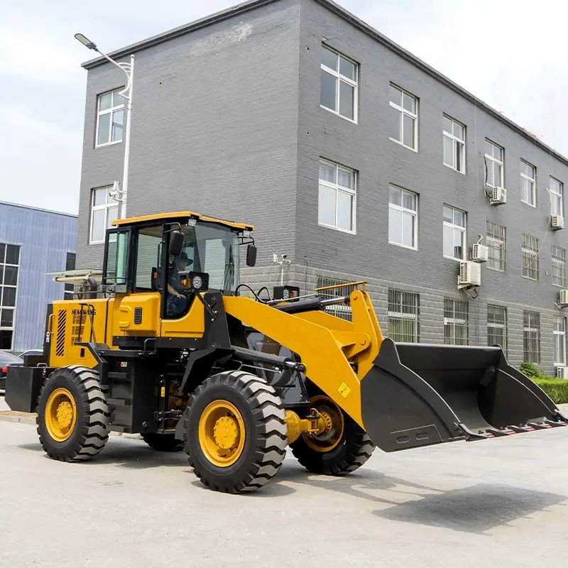 Колесный погрузчик среднего размера