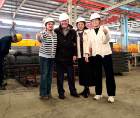 Visita a la fábrica, negociaciones en profundidad y reunión posterior a la cena