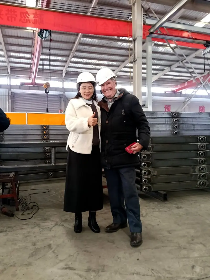 फैक्ट्री का दौरा, गहन बातचीत और रात्रिभोज के बाद का मिलन समारोह