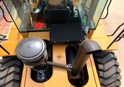 Devirmeli Kompakt Tekerlekli Yükleyici