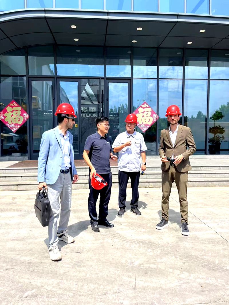 Turkish Customer ORUC and His Entourage Visit Beijun 