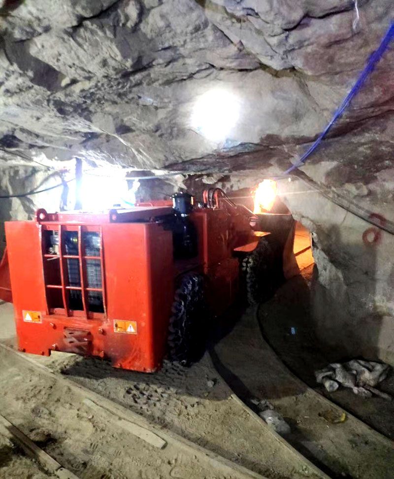 Ultra-Compact Underground Mining LHD Loaders for Extra-Narrow Mine Tunnels