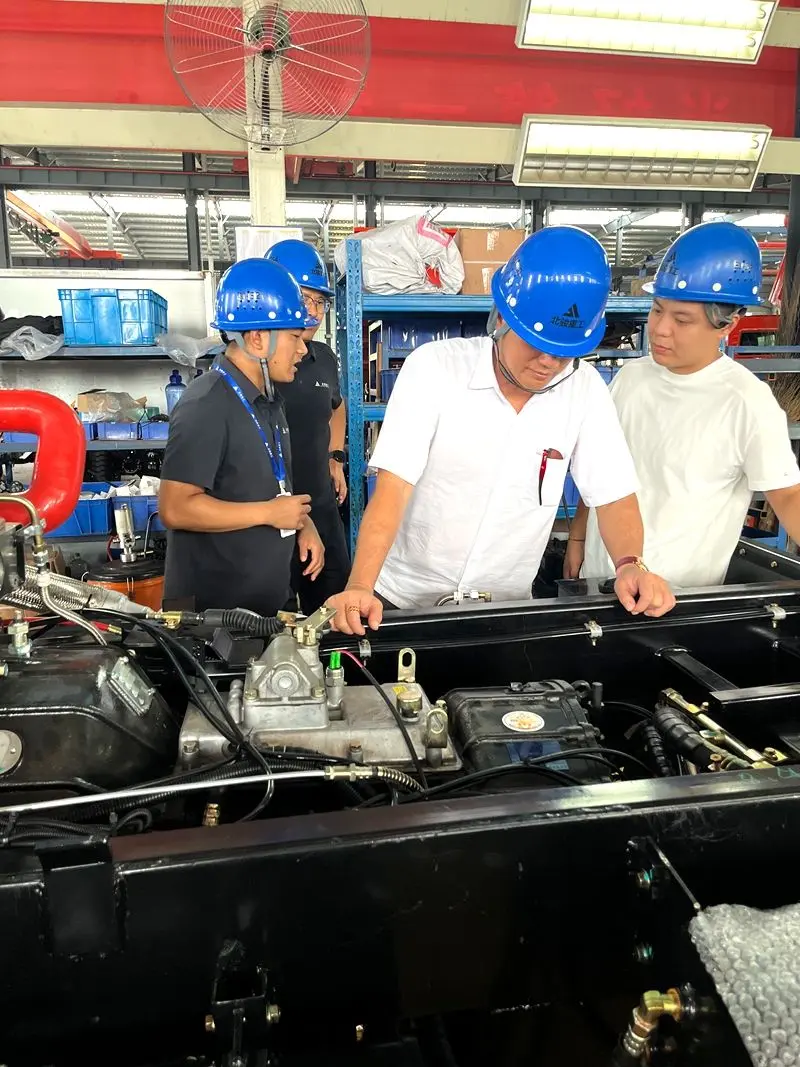 मलेशियाई खनन दिग्गज के प्रतिनिधिमंडल ने बेइजुन मशीनरी का दौरा किया, भारी शुल्क वाले क्रॉलर खनन ट्रकों के लिए खरीद आदेश को अंतिम रूप दिया