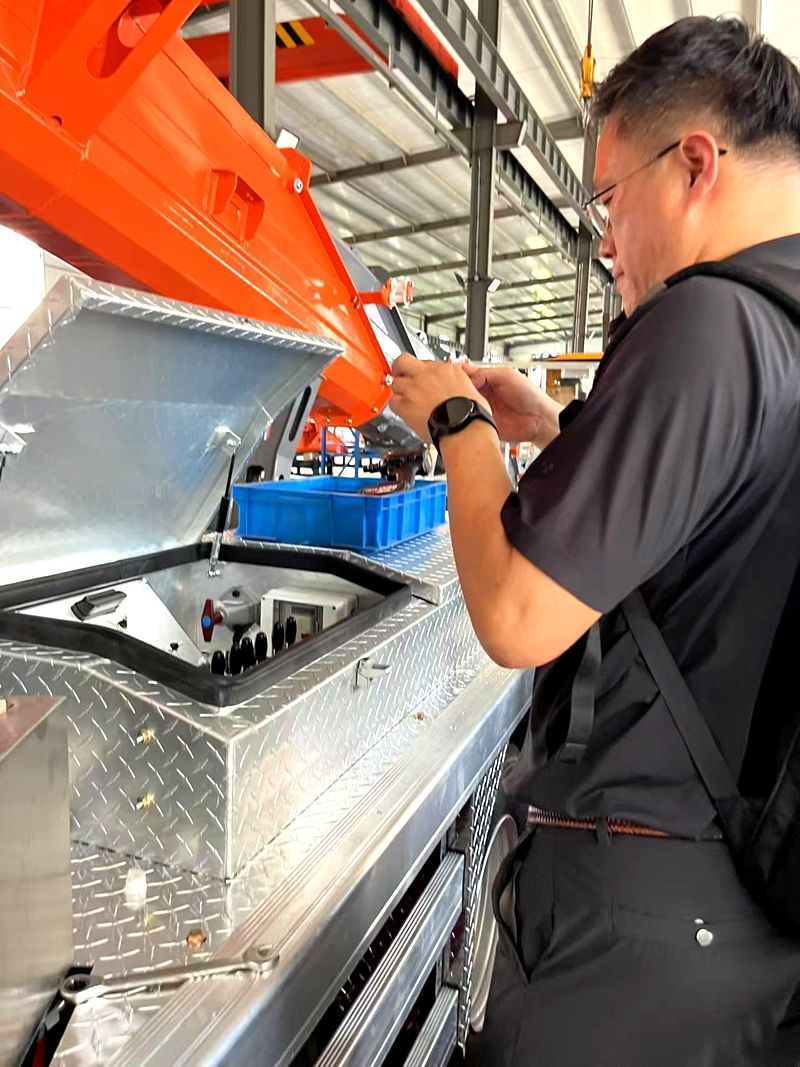 South Korean Mining Client Visits Beijun