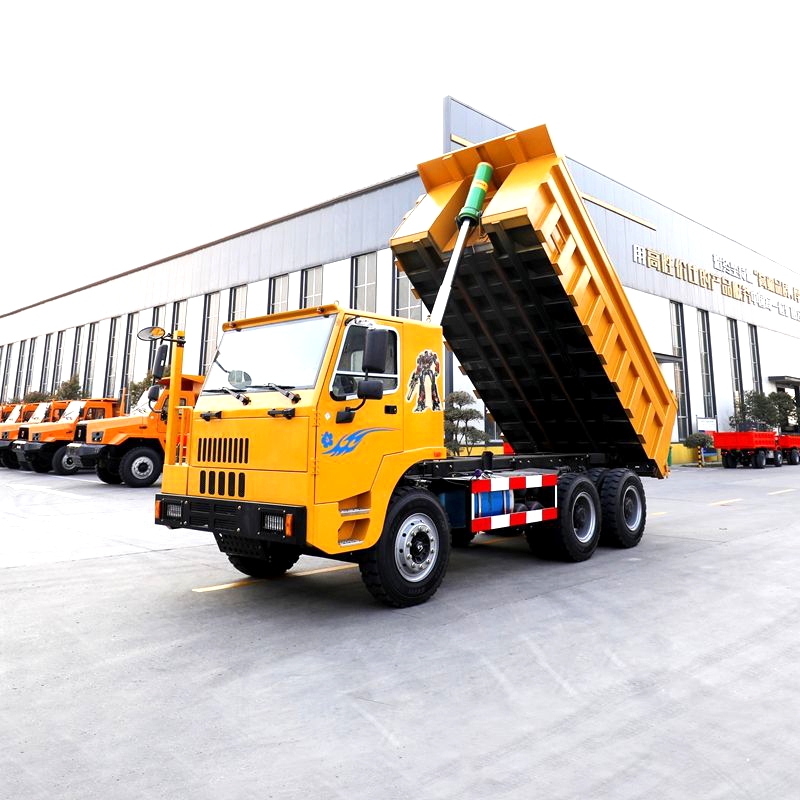 Autocarro con cassone ribaltabile a testa piatta con ruote da 35 tonnellate per miniere