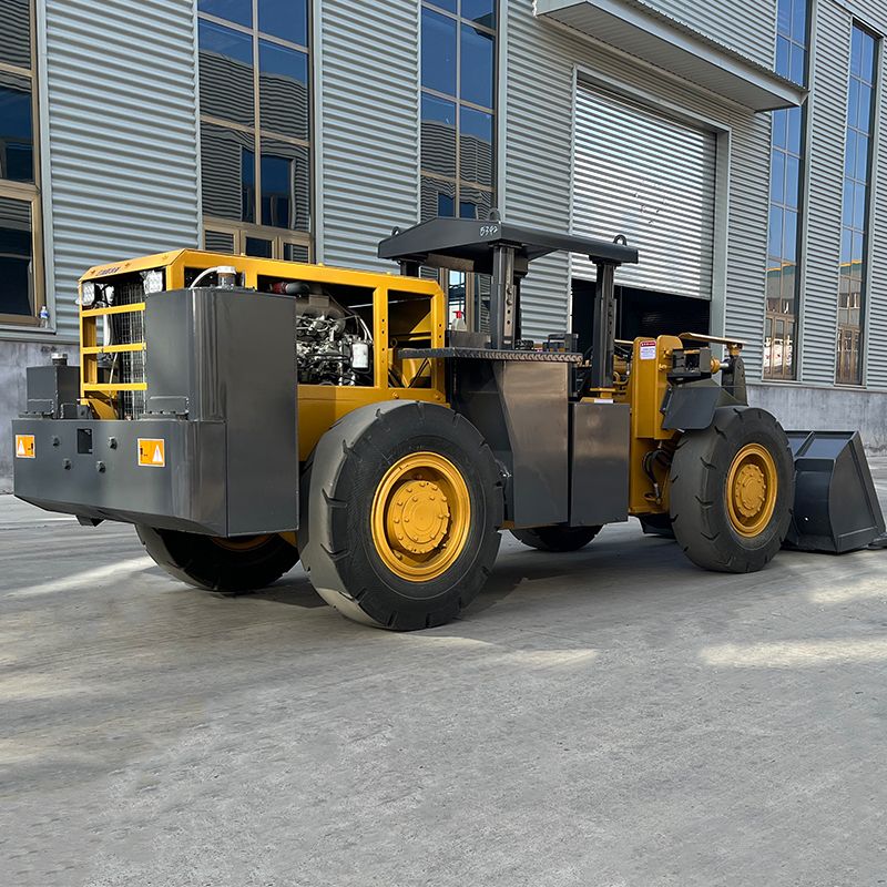 Cargadora compacta de perfil doble de 1,6 T: flexibilidad inigualable en espacios reducidos