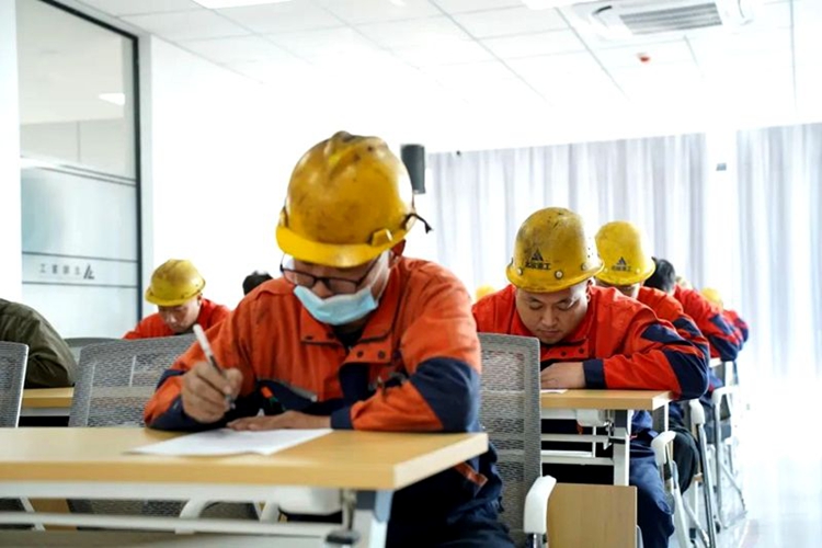 اختتام مسابقة مهارات اللحام الثالثة لشركة بيجون للصناعات الثقيلة