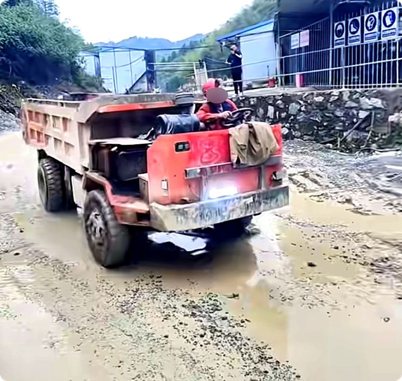 شاحنات قلابة للتعدين تحت الأرض فعالة من حيث التكلفة لمناجم الصخور الصلبة الصغيرة والمتوسطة