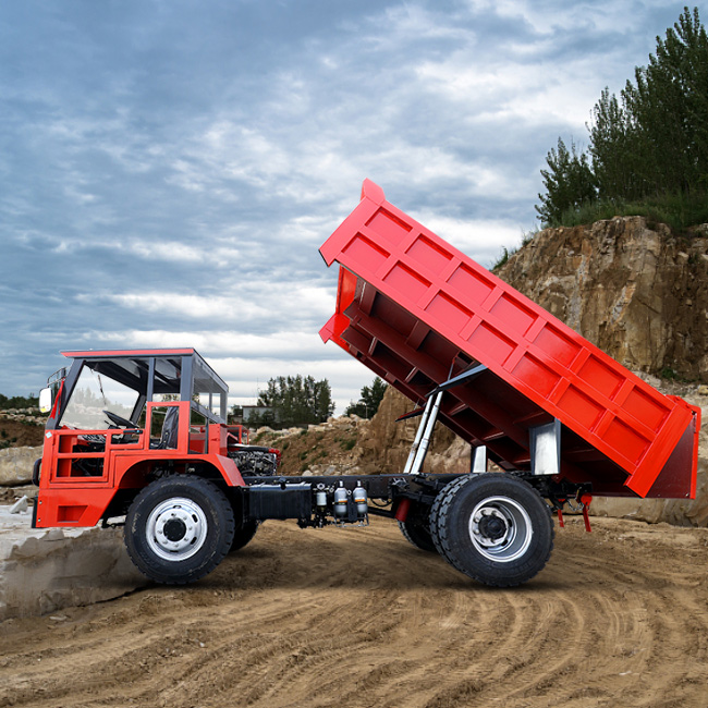 Autocarro da miniera resistente da 15 tonnellate: progettato per trasporti più duri e lunghi