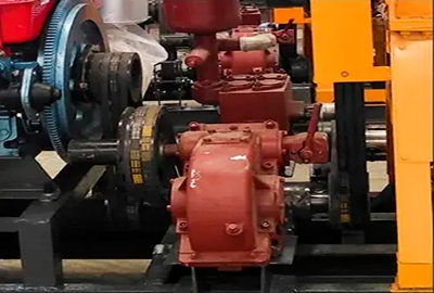 Crawler type water well drilling rig Crawler type water well drilling rig