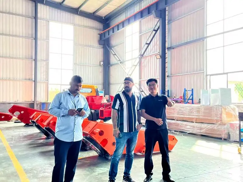 Visitas a equipos de fábrica y negociaciones comerciales exhaustivas Visitas a equipos de fábrica y negociaciones comerciales exhaustivas