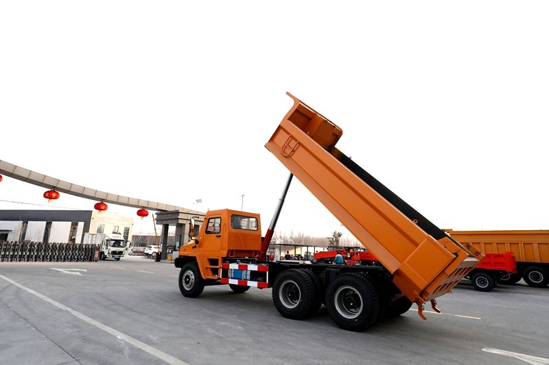 Mining Dump Truck 